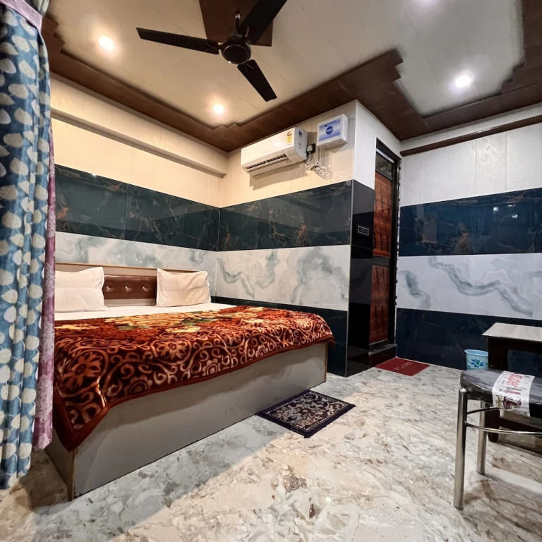 Айодхья: Hotel Raghunandan Inn