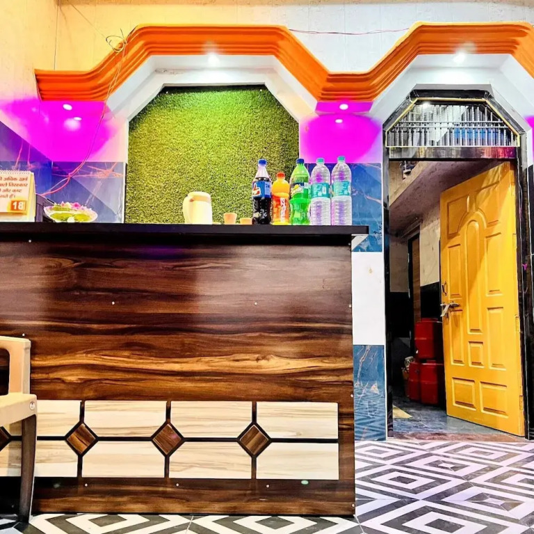 Айодхья: Hotel Raghunandan Inn