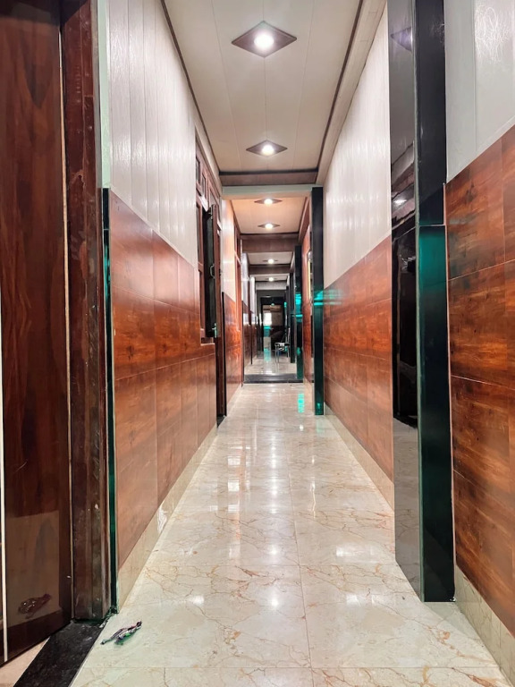 Айодхья: Hotel Raghunandan Inn