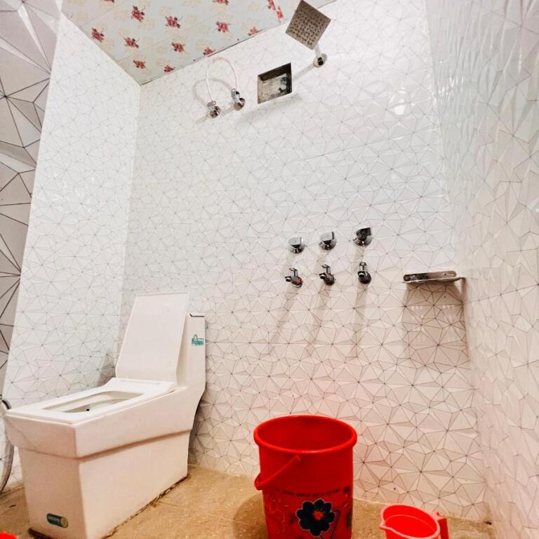 Айодхья: Hotel Raghunandan Inn