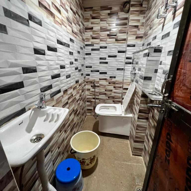 Айодхья: Hotel Raghunandan Inn