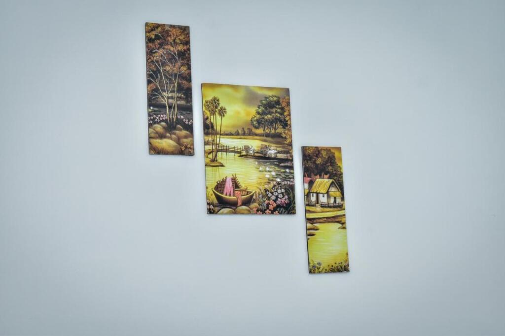 carousel image 0