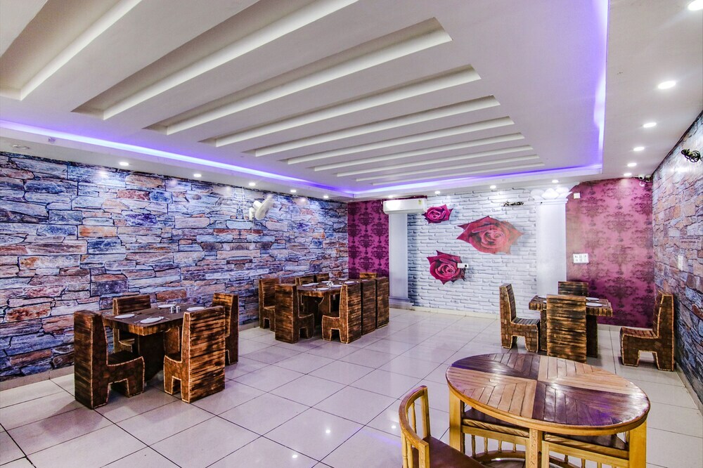 Бахадрабад: Fabhotel The Orient