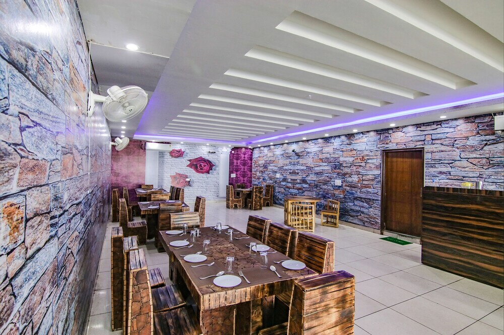 Бахадрабад: Fabhotel The Orient