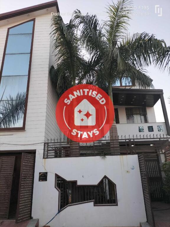 Бахадрабад: OYO 80608 K Krishna Residency