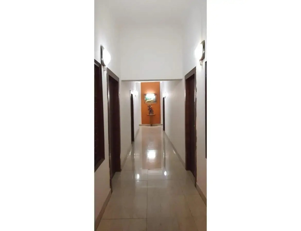 Бахадрабад: Hotel Prem Dynasty