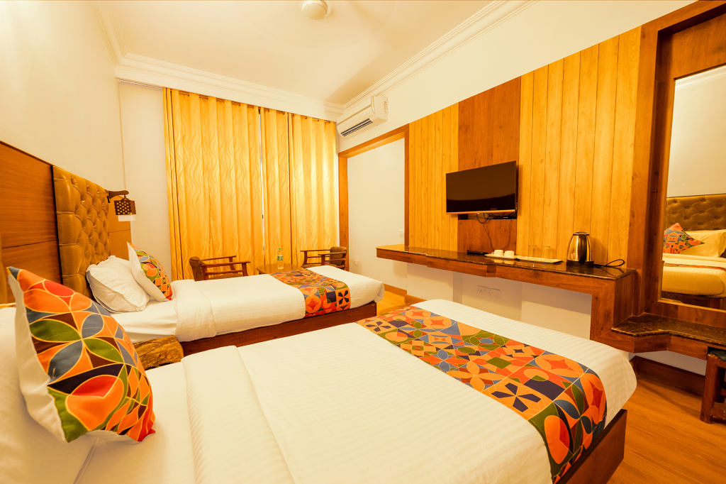 Бангалор: Fabhotel Royale Basant Residency