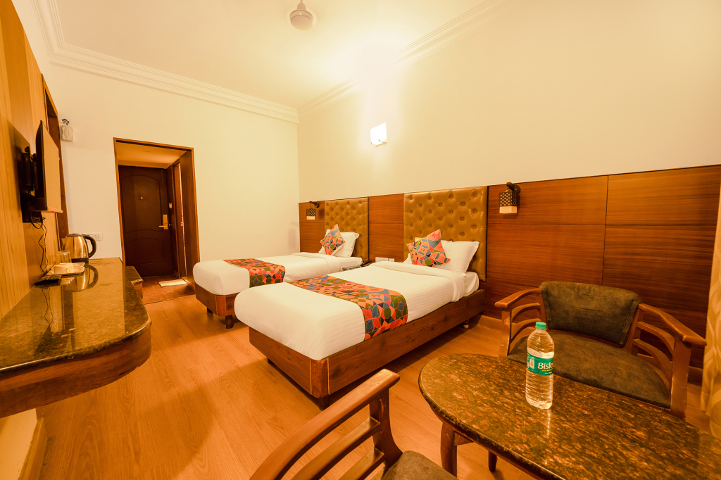 Бангалор: Fabhotel Royale Basant Residency