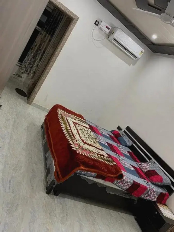 Вриндаван: OYO Flagship 808003 Hotel Bhavya Inn