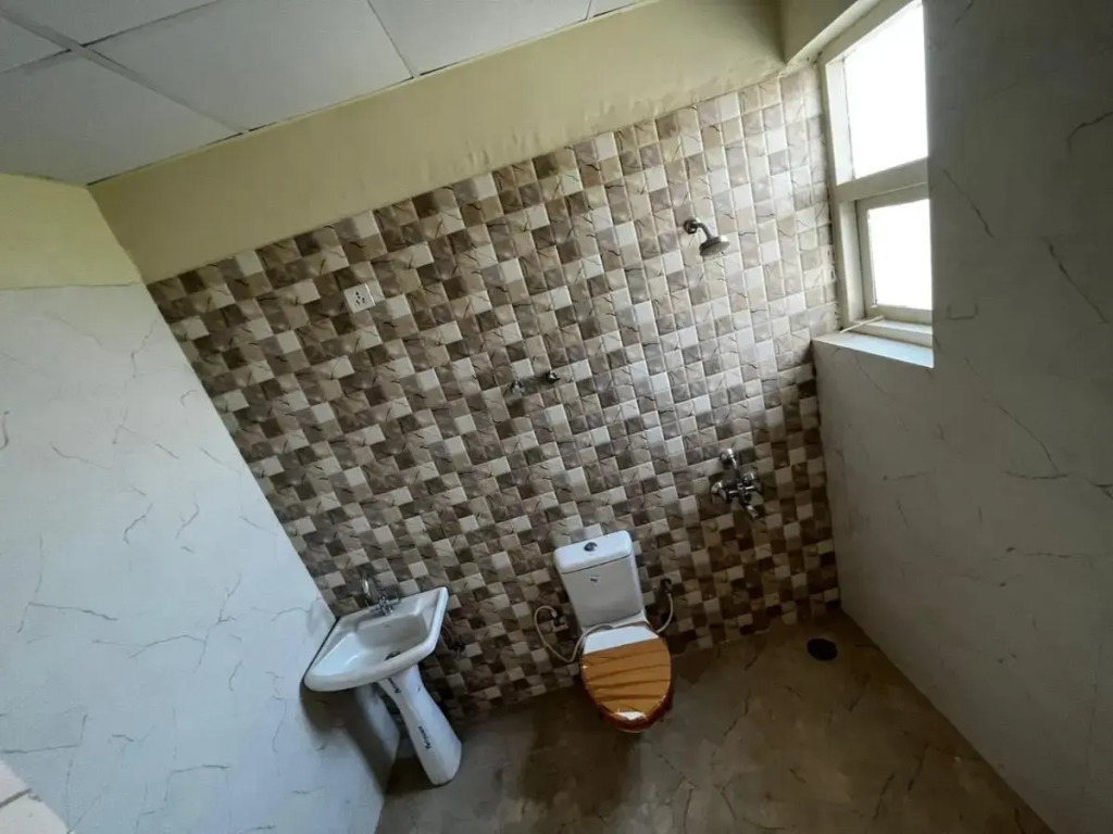 Вриндаван: OYO Flagship 808003 Hotel Bhavya Inn