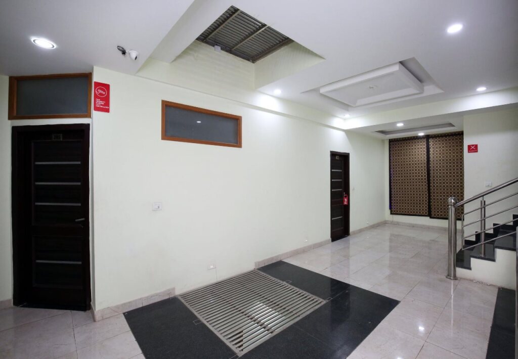 Зиракпур: FabHotel Burj