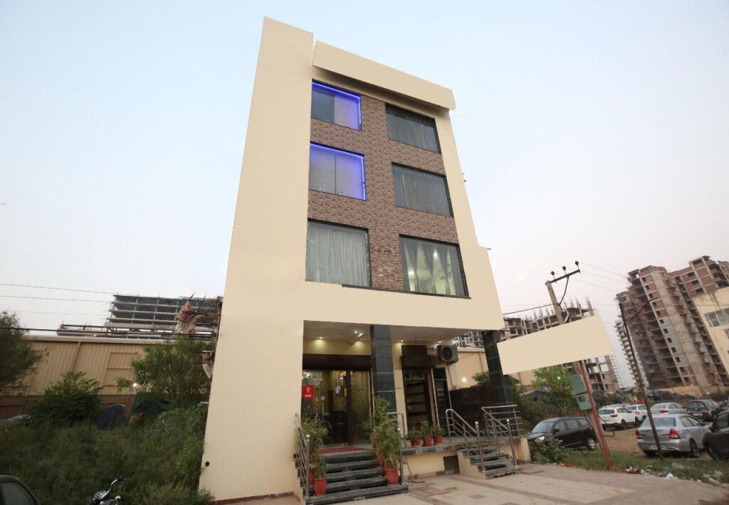 Зиракпур: FabHotel Burj