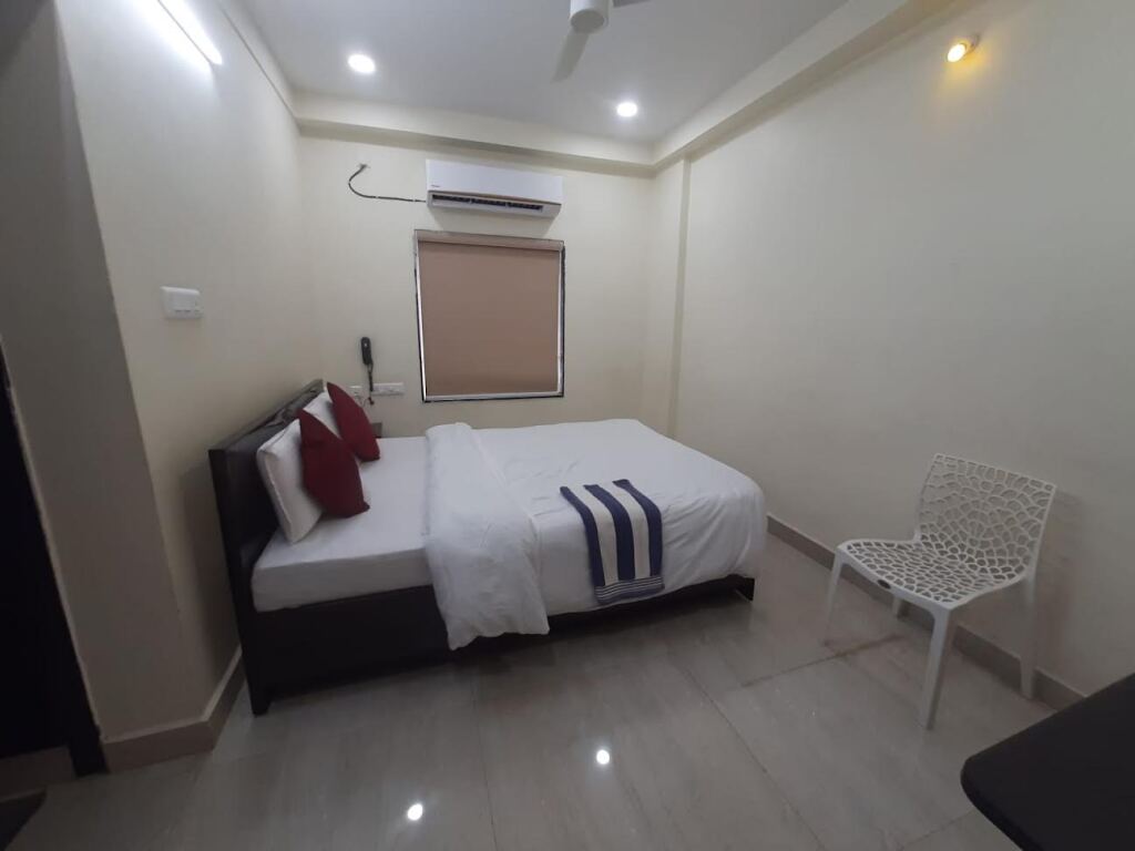 Висакхапатнам: Madhuram Residency Lodge
