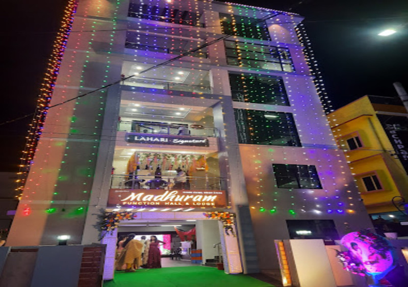 Висакхапатнам: Madhuram Residency Lodge