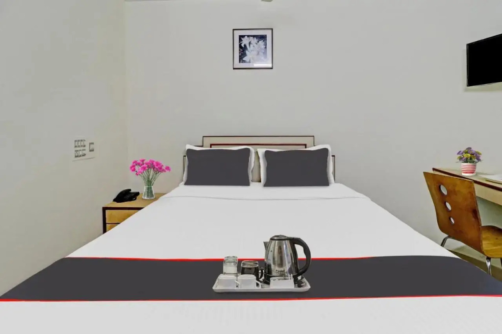 Бангалор: OYO Collection O 16107 N R Residency