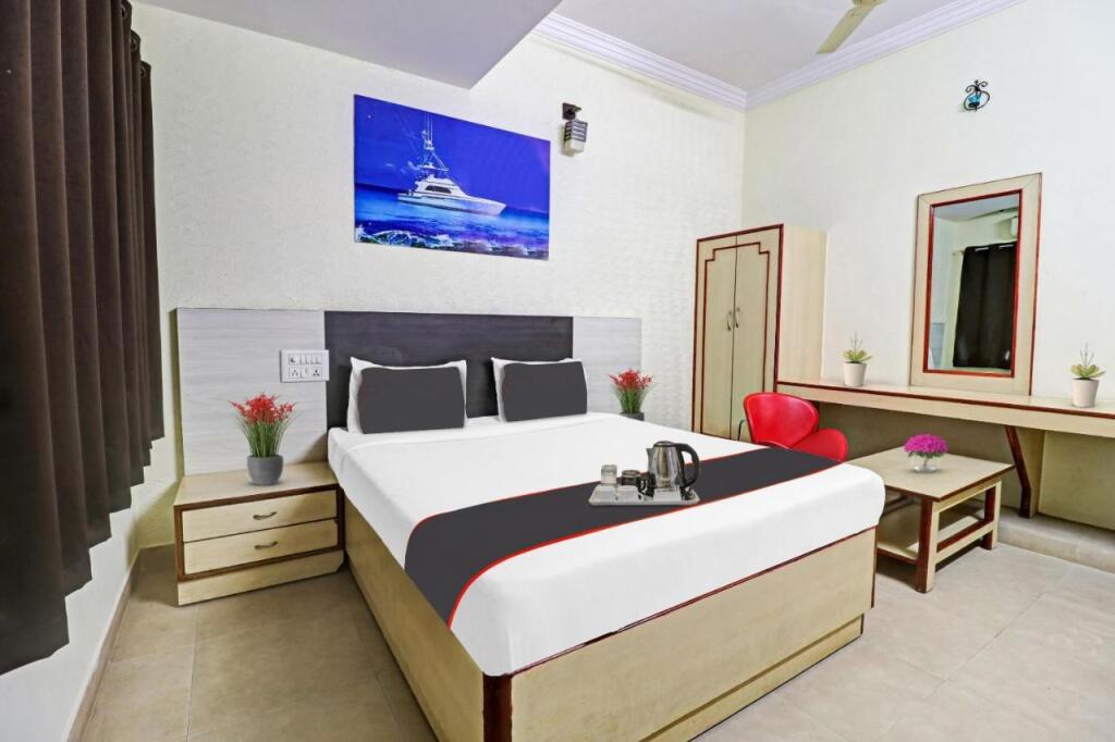 Бангалор: OYO Collection O 16107 N R Residency