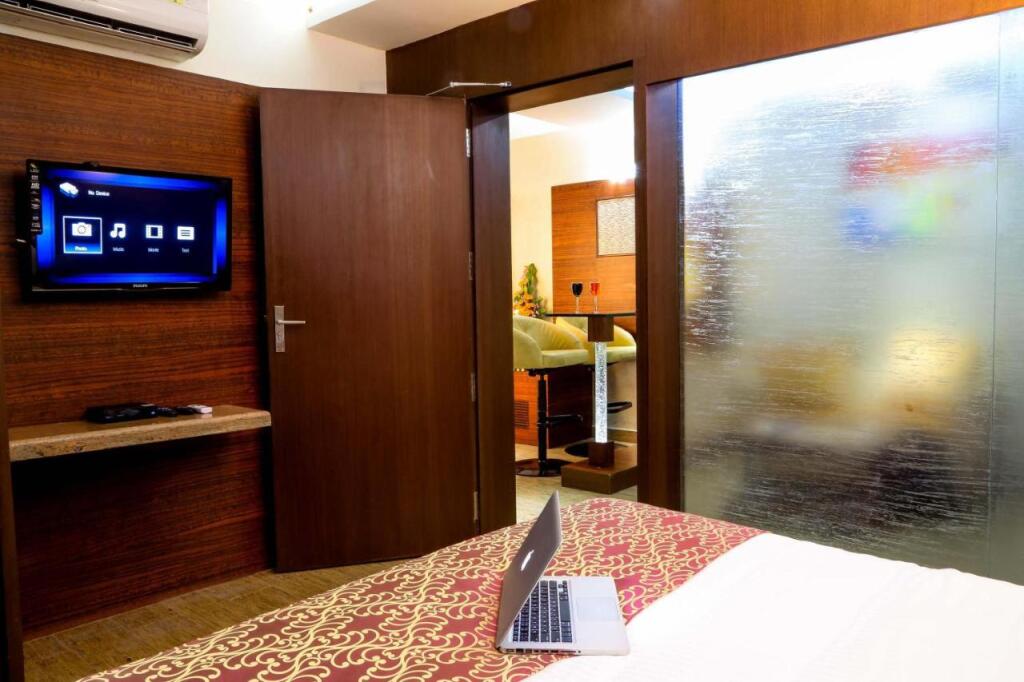 Бангалор: R D Suites Koramangala