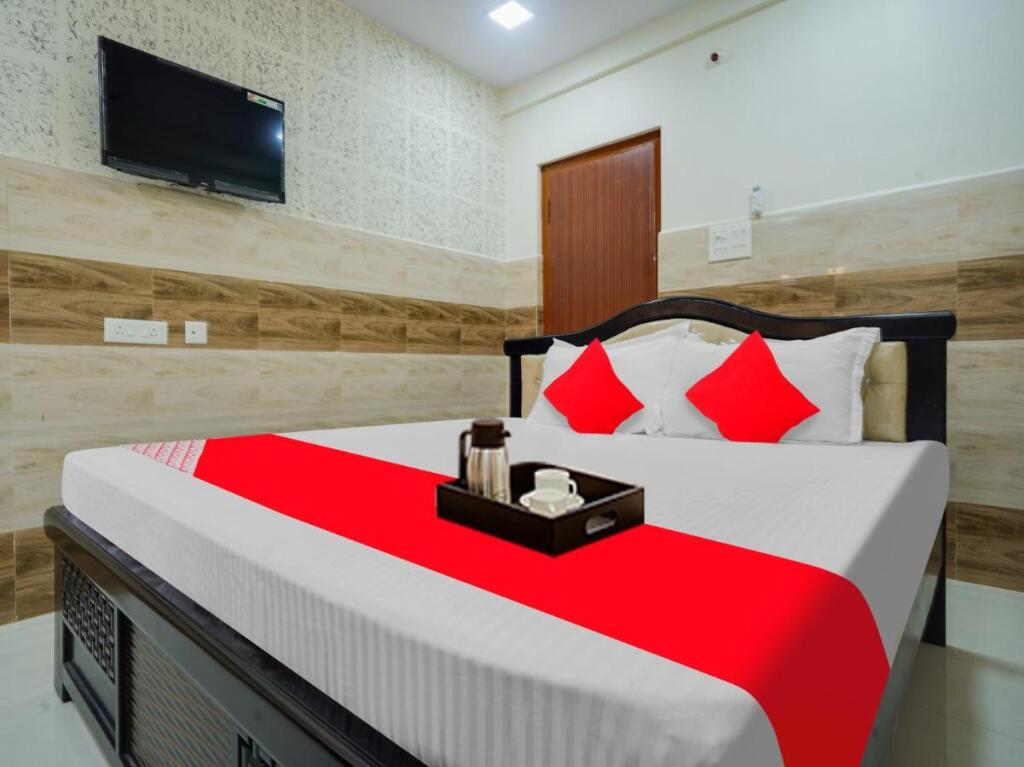 Виджаявада: OYO Flagship 804922 Seera Suites