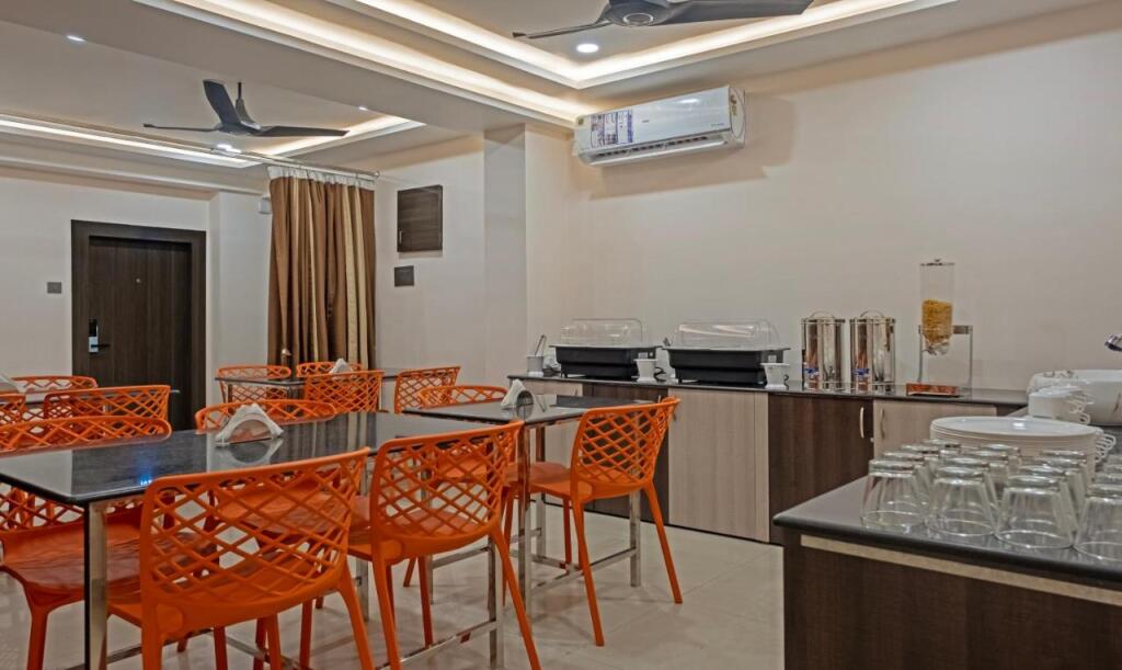 Висакхапатнам: Treebo Su Casa Grand