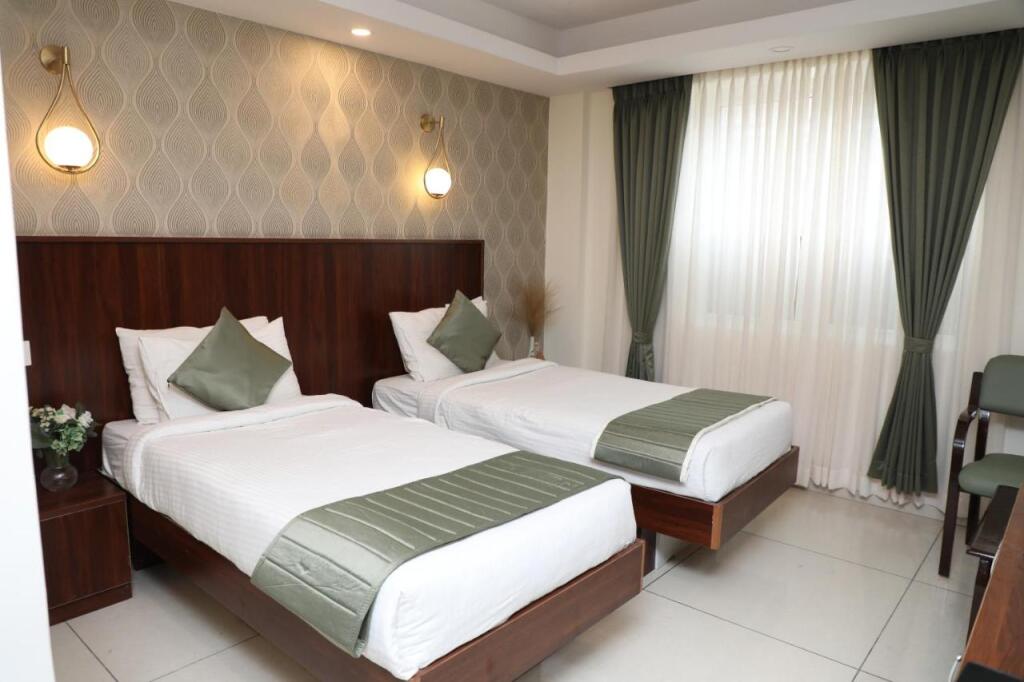 Бангалор: Earth Hotels