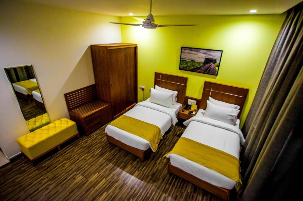 Бангалор: Northern Suites @ E Block