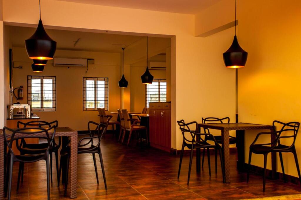 Бангалор: Northern Suites @ E Block