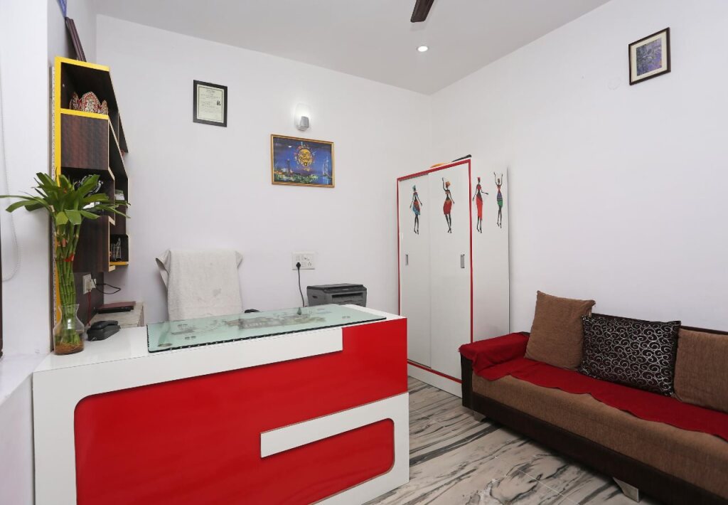 Агра: Hotel Taj Niwas by OYO Rooms