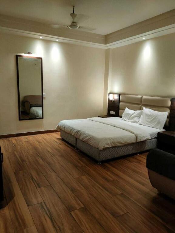 Барели: Collection O 82983 Shiv Shakti Resort