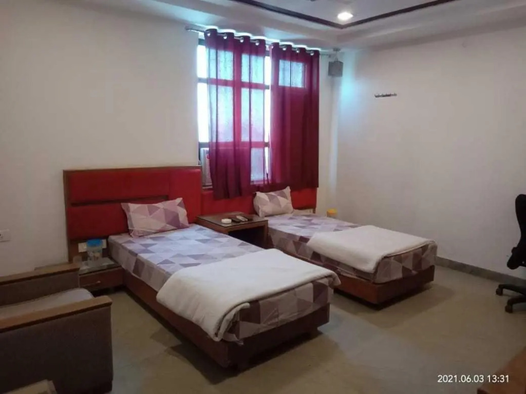Бармер: POP 90621 Hotel Vedant