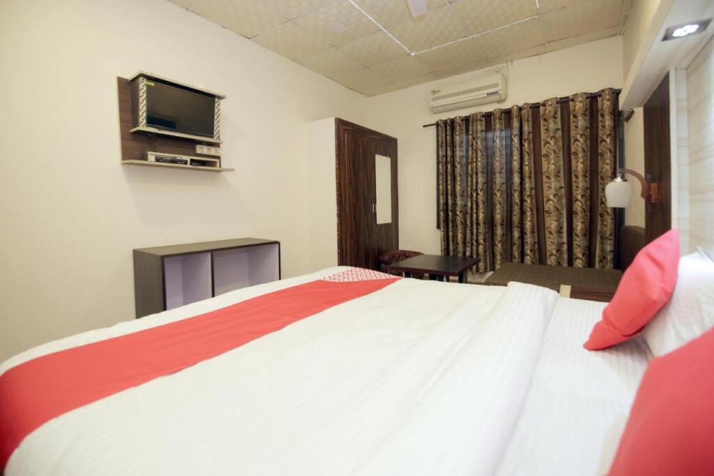 Бедагхат: Collection O 29245 Hotel E Square
