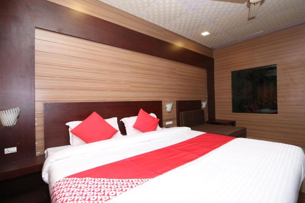 Бедагхат: Collection O 29245 Hotel E Square