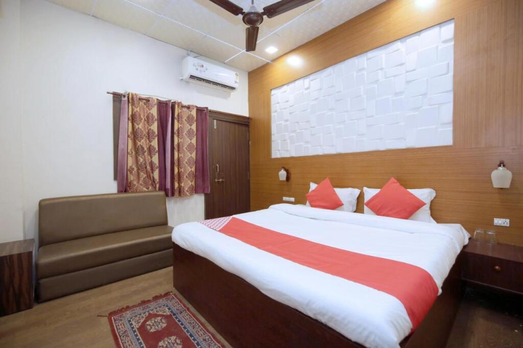 Бедагхат: Collection O 29245 Hotel E Square