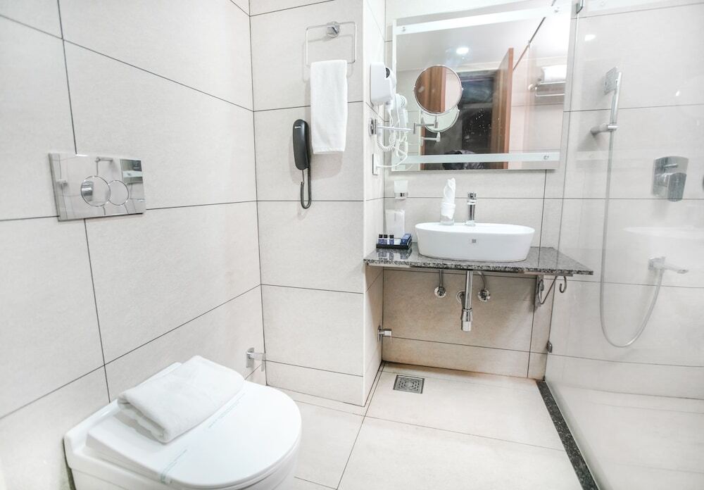 Тируванантапурам: Kkm International
