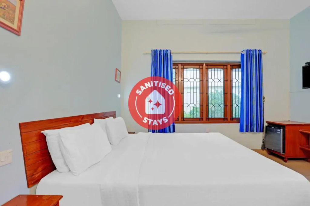 Тируванантапурам: OYO Flagship 805186 Hotel Adara Residency