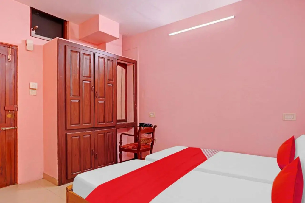 Тируванантапурам: OYO Flagship 807754 Safa Inn