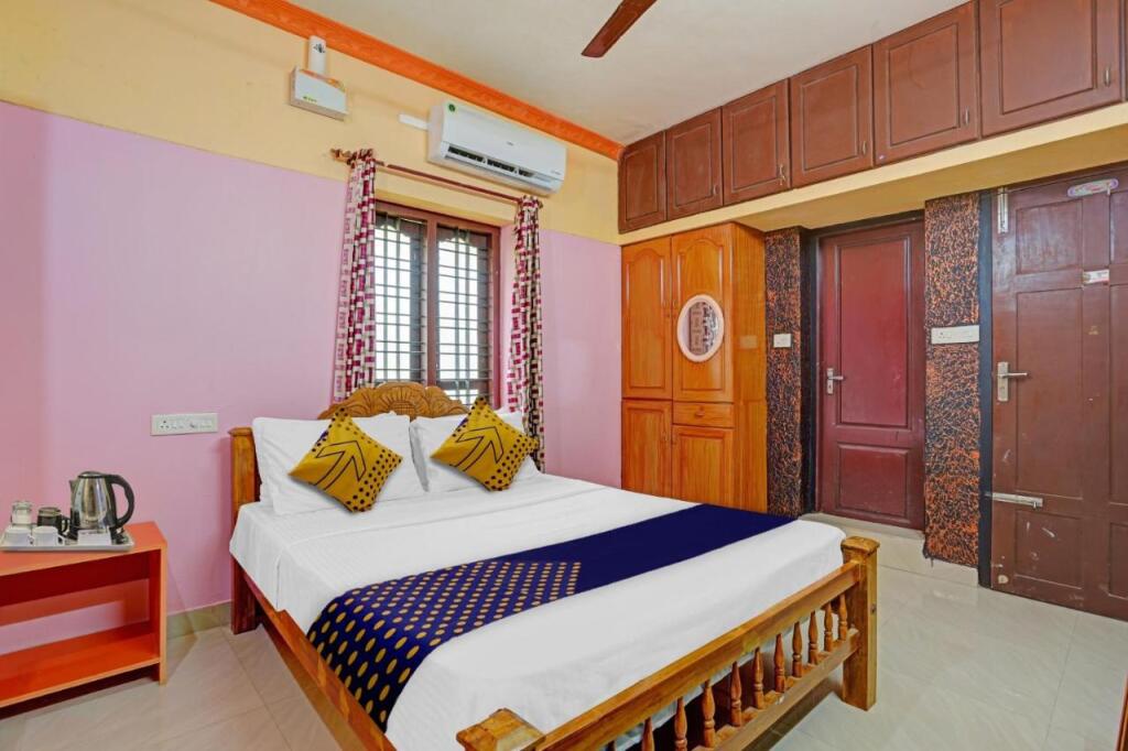 Тируванантапурам: SPOT ON 807451 Dreams Residency