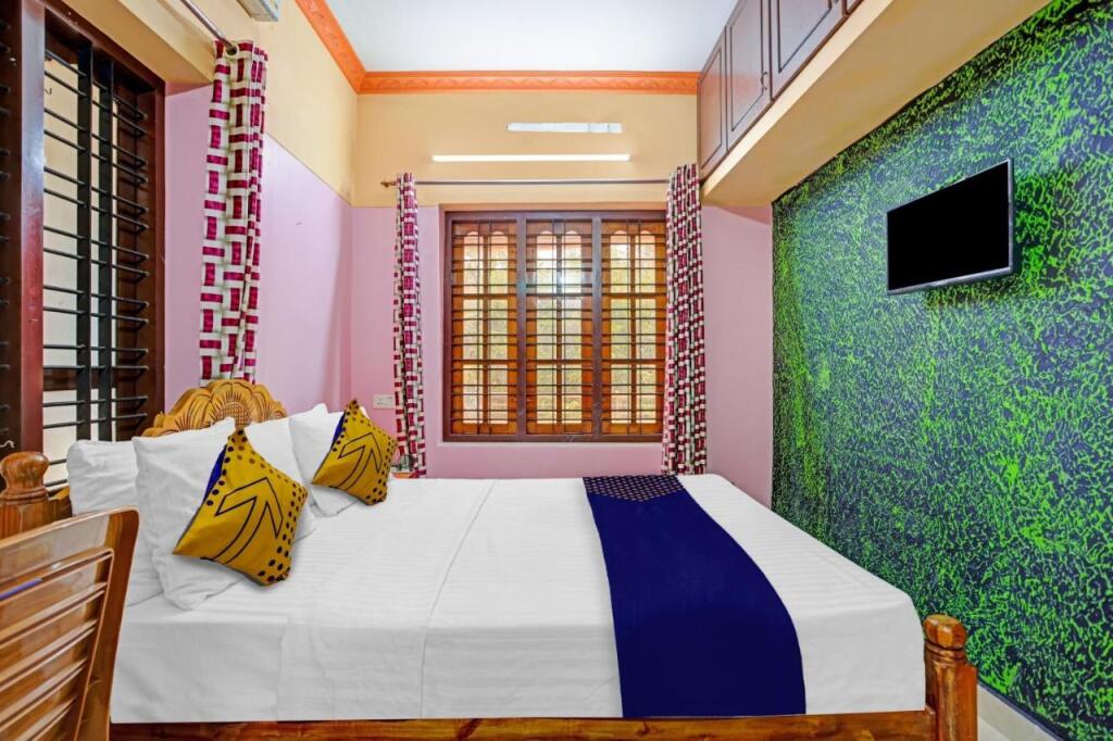 Тируванантапурам: SPOT ON 807451 Dreams Residency