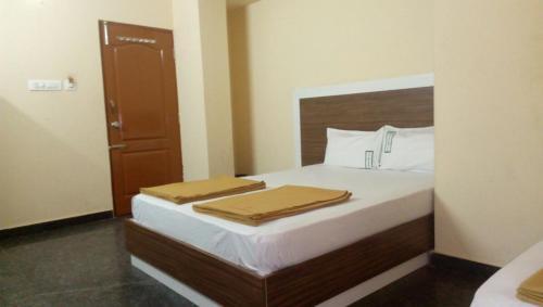 Бангалор: Sapphire Inn