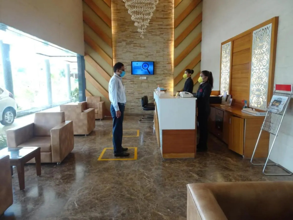 Бхопал: Hotel Kanha’s Palm Springs