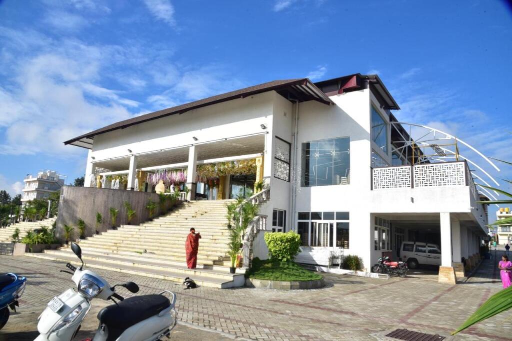 Бангалор: Vistar Pavithra Vivaha Convention Hall