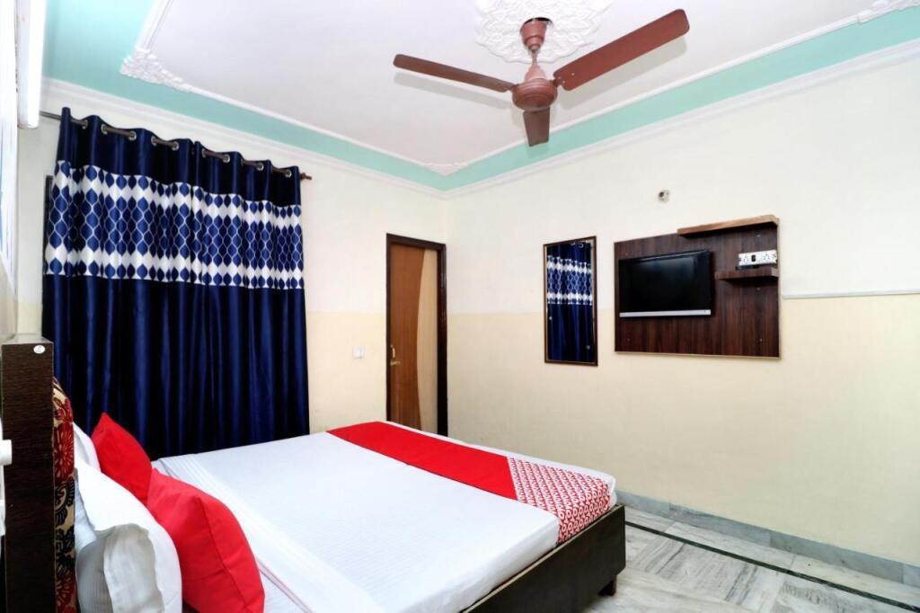 Чандигарх: OYO Flagship 701551 Hotel New Diamond