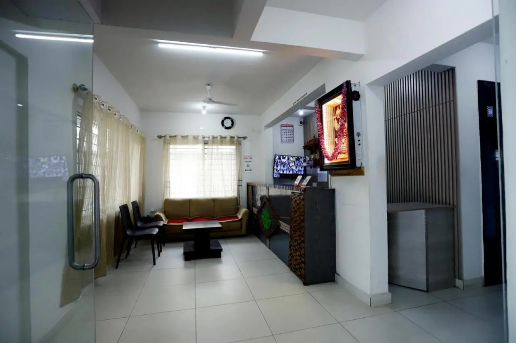 Бангалор: Hotel Gurudev Residency