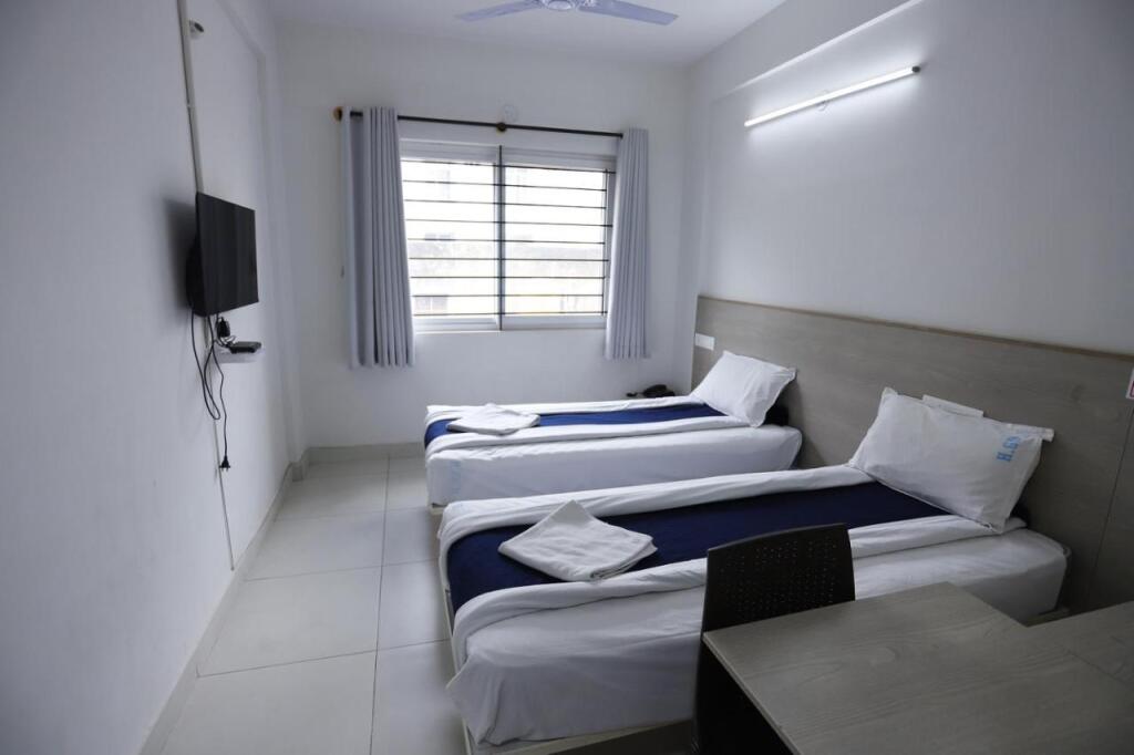 Бангалор: Hotel Gurudev Residency