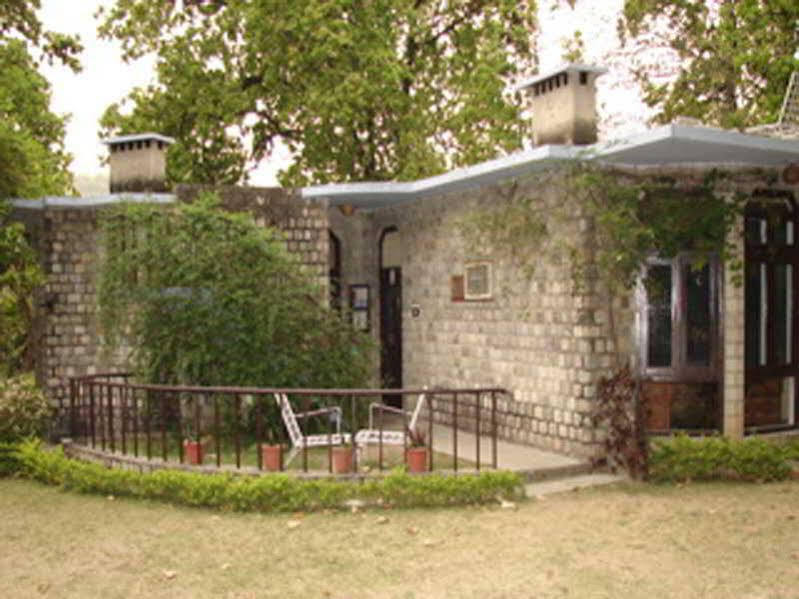 Дела: Quality Inn The Den