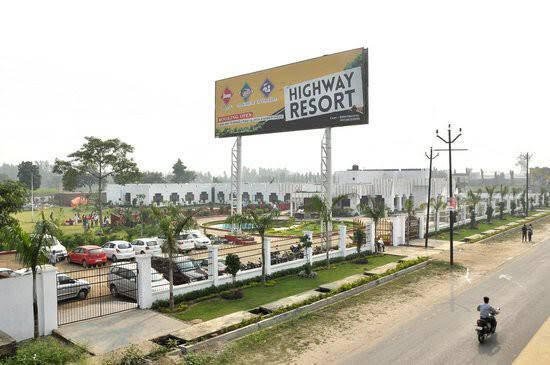 Garhmukteshwar: Highway Resort