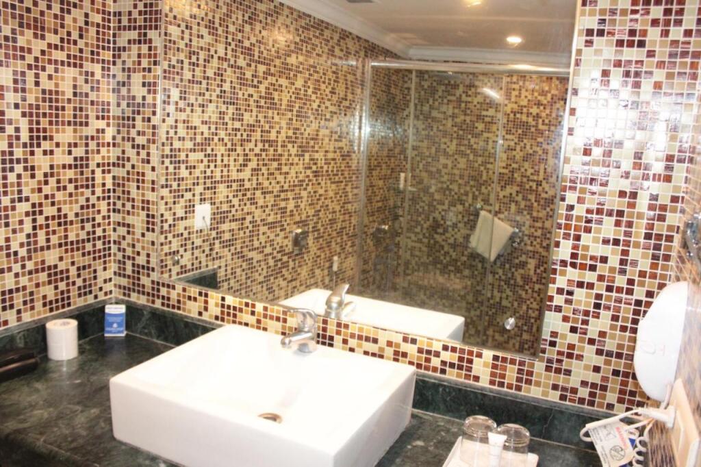 Амритсар: Golden Tulip Grand Legacy