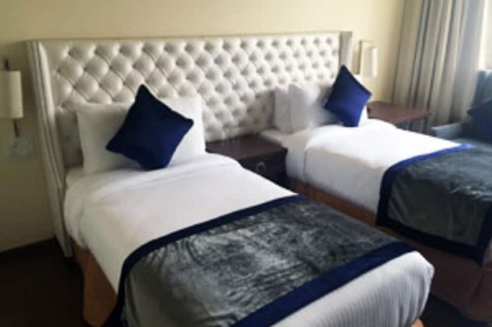 Кангра: Best Western Indraprastha Resort And Spa