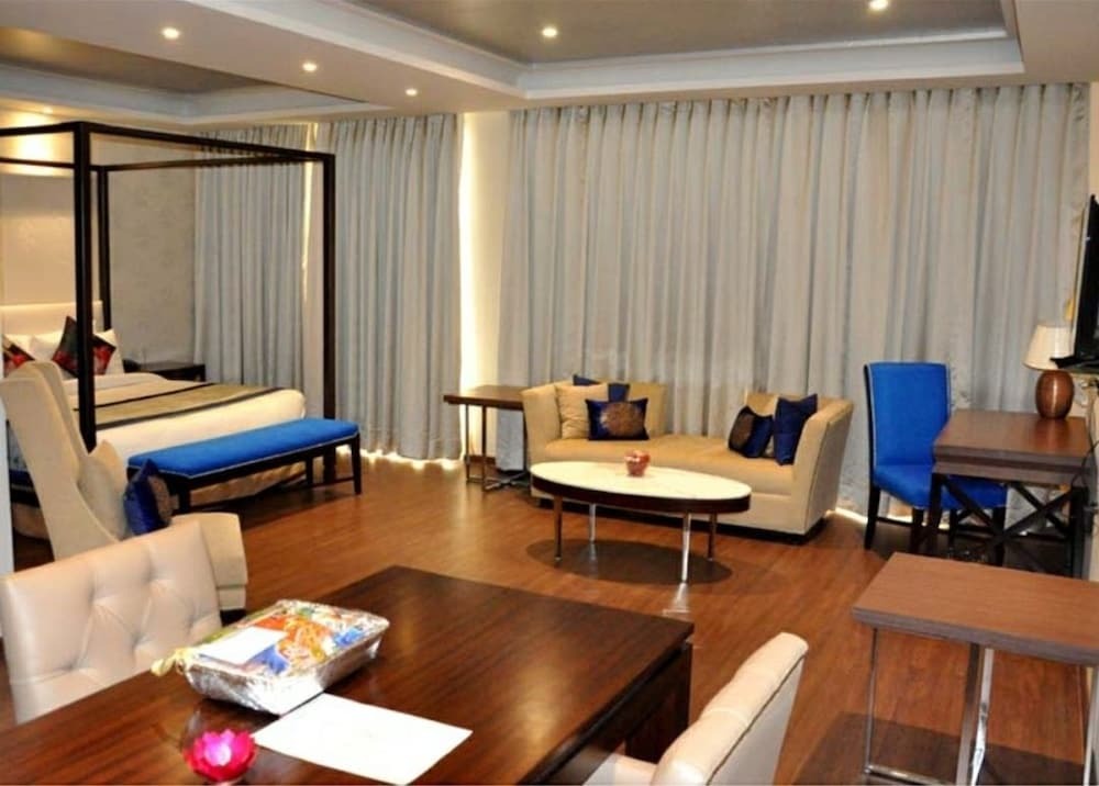 Кангра: Best Western Indraprastha Resort And Spa