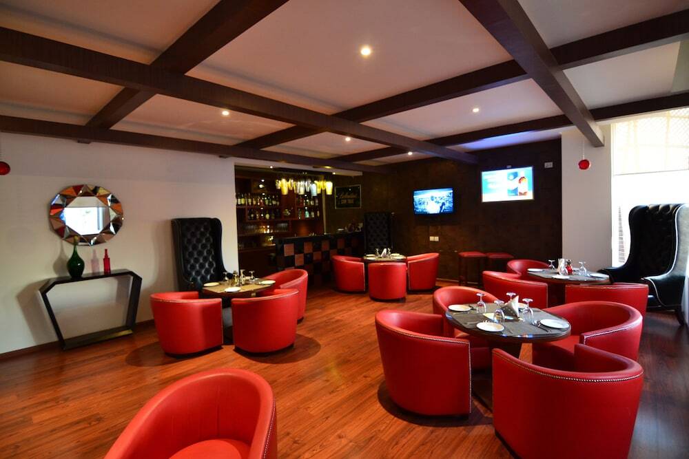 Кангра: Best Western Indraprastha Resort And Spa