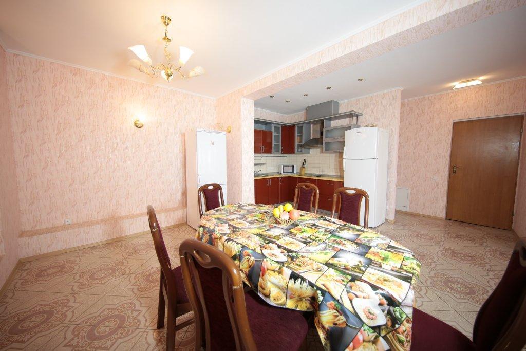 Бондаренково: Гостевой Дом Кипарис